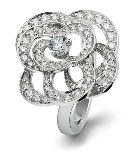 chanel white agate camelia ring|Fil de Camélia Ring White Gold & Diamond .